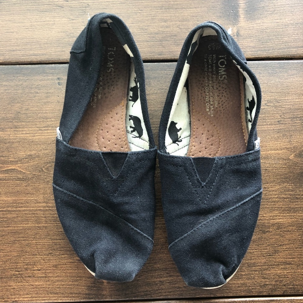 TOMS shoes
